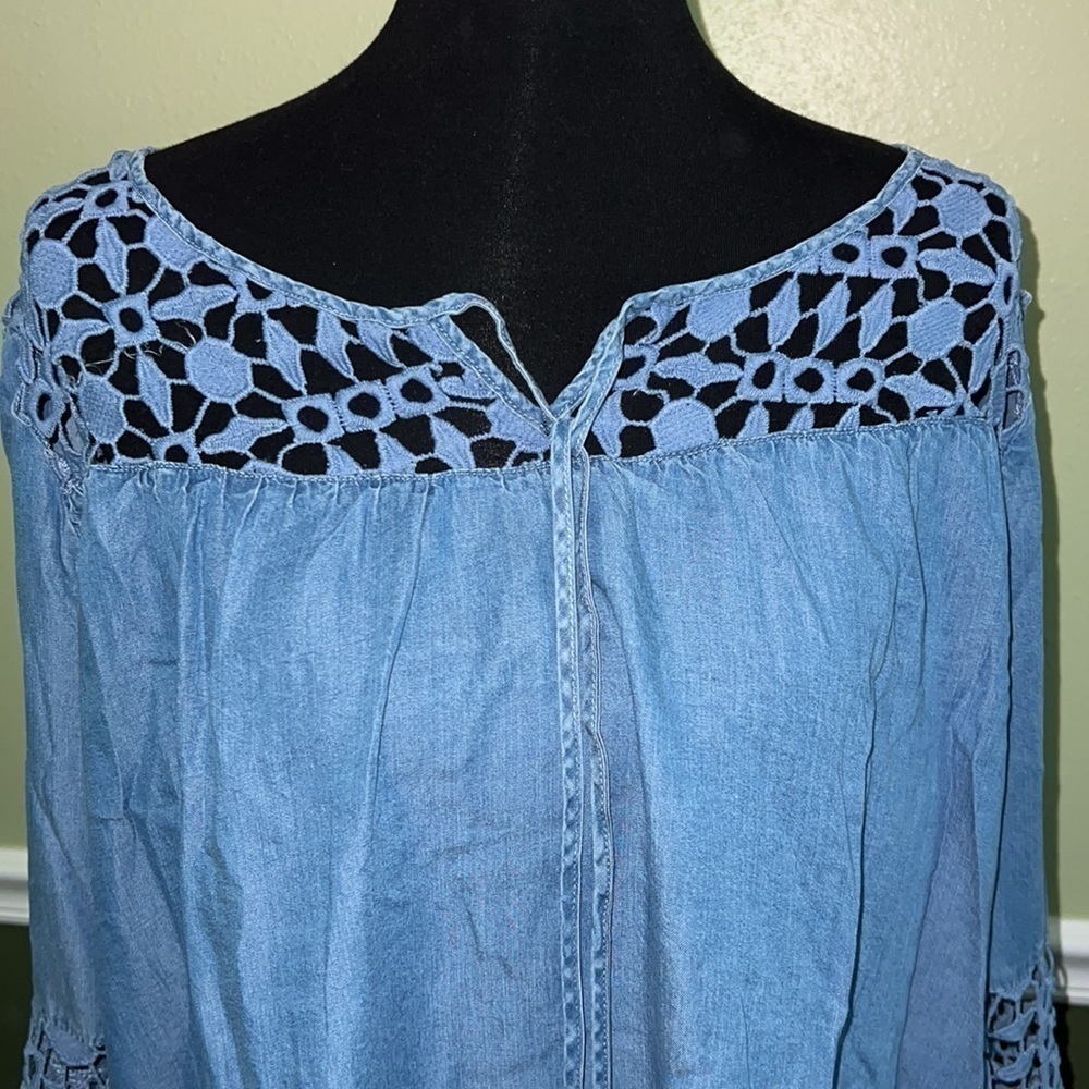 Free 2 Luv denim top with flared sleeves 2x
